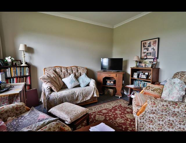2 BEDROOM TOWNHOUSE SOLD IN CLIFTON HILL ESTATE
